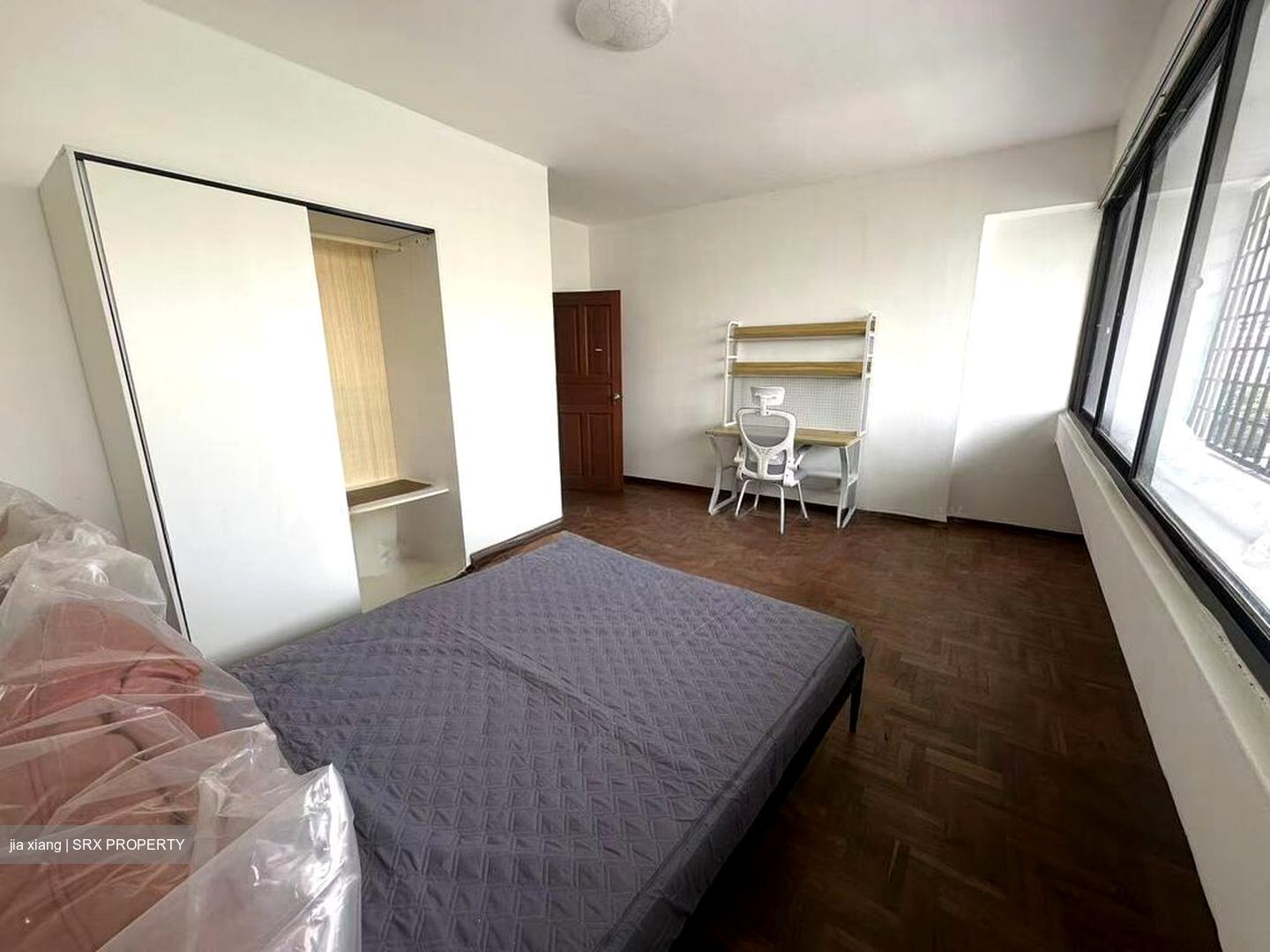 Lakepoint Condominium (D22), Condominium #522781101